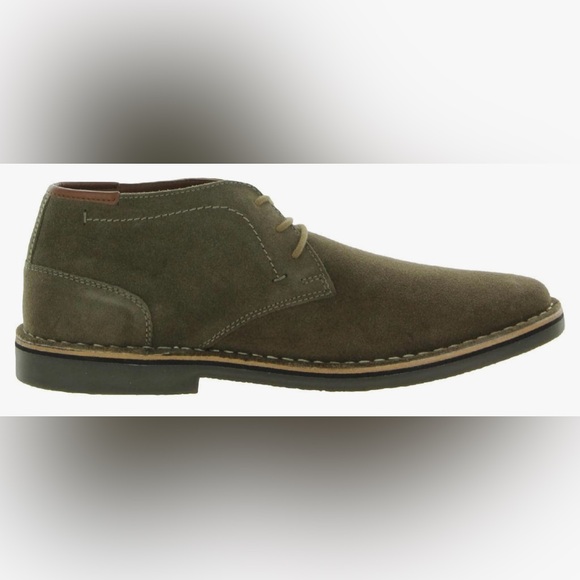 Kenneth Cole REACTION Suede Chukka Boot in Desert Wind size 11M